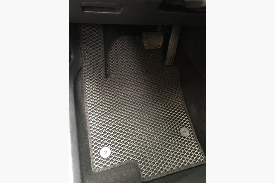 Volkswagen Tiguan 2007-2016 Коврики EVA (черные) Image
