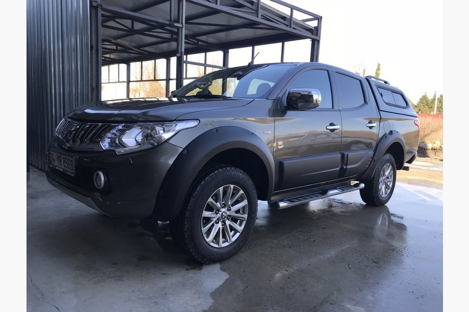 Mitsubishi L200 2015-2024 гг. Молдинги на двери OmsaLine (ABS) Image