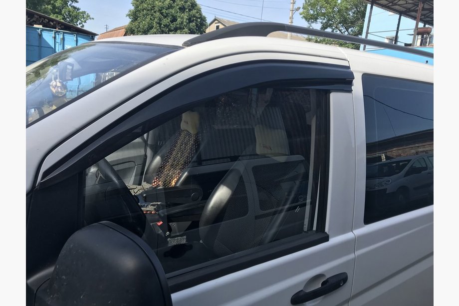 Mercedes Vito 639 Ветровики Sunplex Sport Image