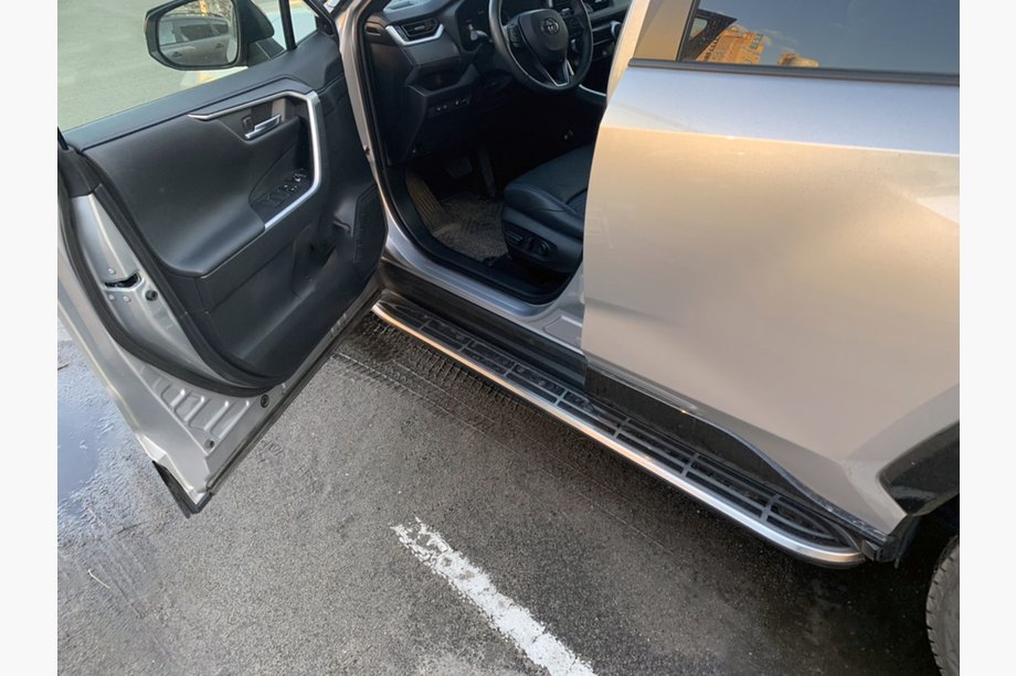 Toyota Rav 4 2019–2025 гг. Боковые Подножки OEM V1A (2 шт, Алюминий) Image