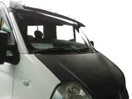 Nissan Interstar 2002-2010 гг. Козырек на лобовое стекло V1 (черный глянец, 5мм) фото 1