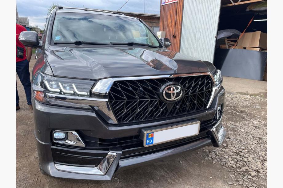 Toyota Land Cruiser 200 2007-2021 гг. Комплект обвеса 2016↗ (TRD 2021) Image