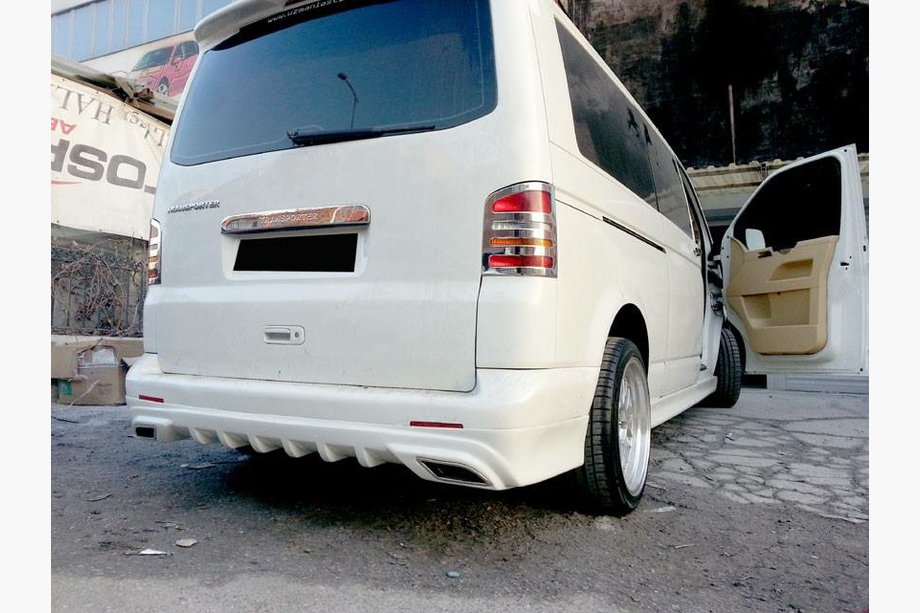 Volkswagen T5 Caravelle 2004-2010 гг. Задняя нижняя накладка Sport 2 (грунт под покраску) Фото 3