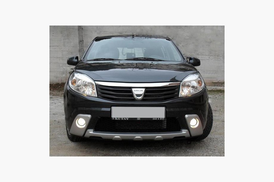 Dacia Sandero 2007-2013 гг. Накладки на передний бампер (3 шт, грунтованные) Image
