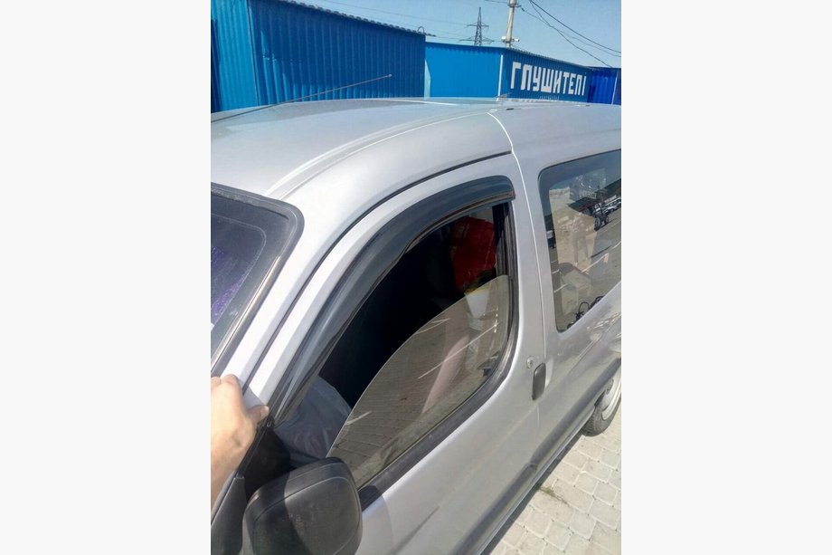 Citroen Berlingo 1996-2008 гг. Ветровики на окна (2 шт, DDU-Aomis) Фото 3