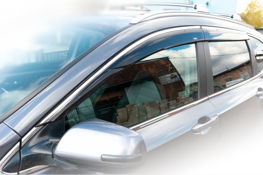 Honda CRV 2017-2022 гг. Ветровики с хромированным молдингом (4 шт, HIC) Фото 1