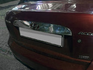 Hyundai Accent 2006-2010 гг. Хромированная накладка над номером (нержавейка) фото 1