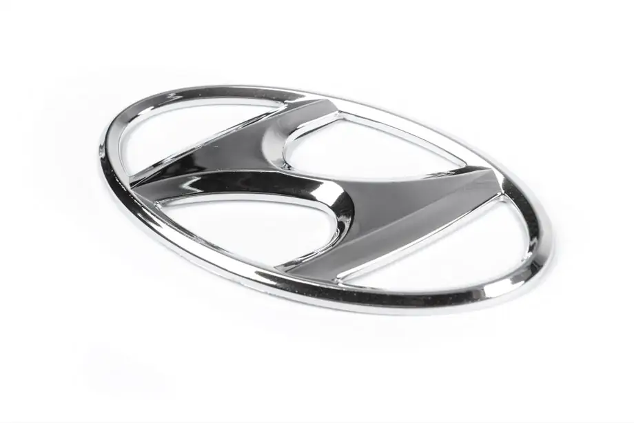 Hyundai Accent 2006-2010 гг. Эмблема (самоклеящаяся, 125 мм (65 мм)) Image