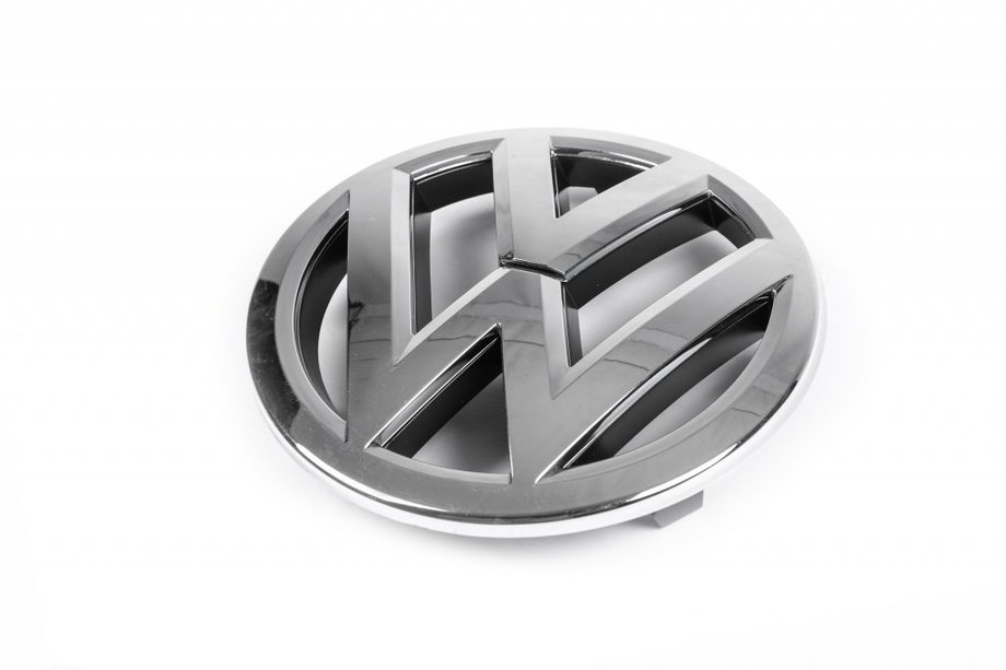 Volkswagen Caddy 2010-2015 гг. РАСПРОДАЖА! Передний значок (под оригинал) Image
