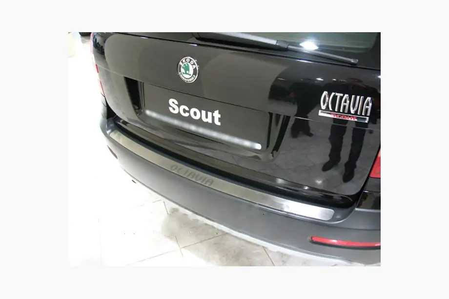 Skoda Octavia II A5 2010-2013 гг. Накладка на задний бампер Nataniko (нержавейка) Фото 2