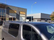 Opel Vivaro 2015-2019 гг. Рейлинги Skyport (серебристые) фото 4