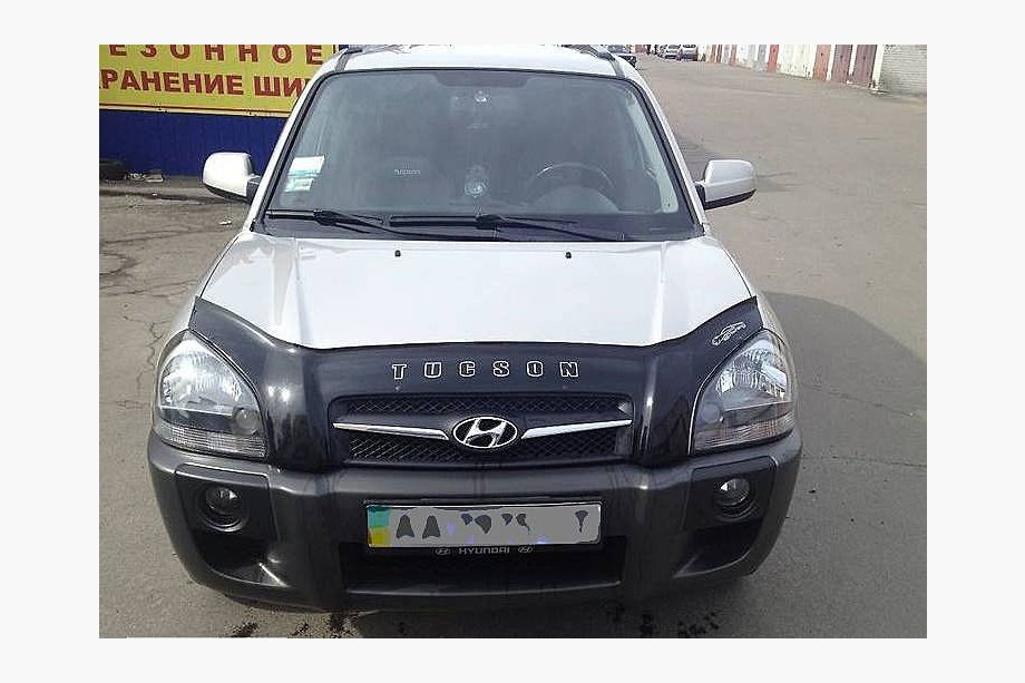 Hyundai Tucson JM 2004- гг. Дефлектор капота (VIP) Image
