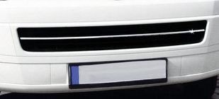 Volkswagen T5 Multivan 2003–2010 гг. Накладка на нижнюю решетку радиатора (нержавейка) фото 3
