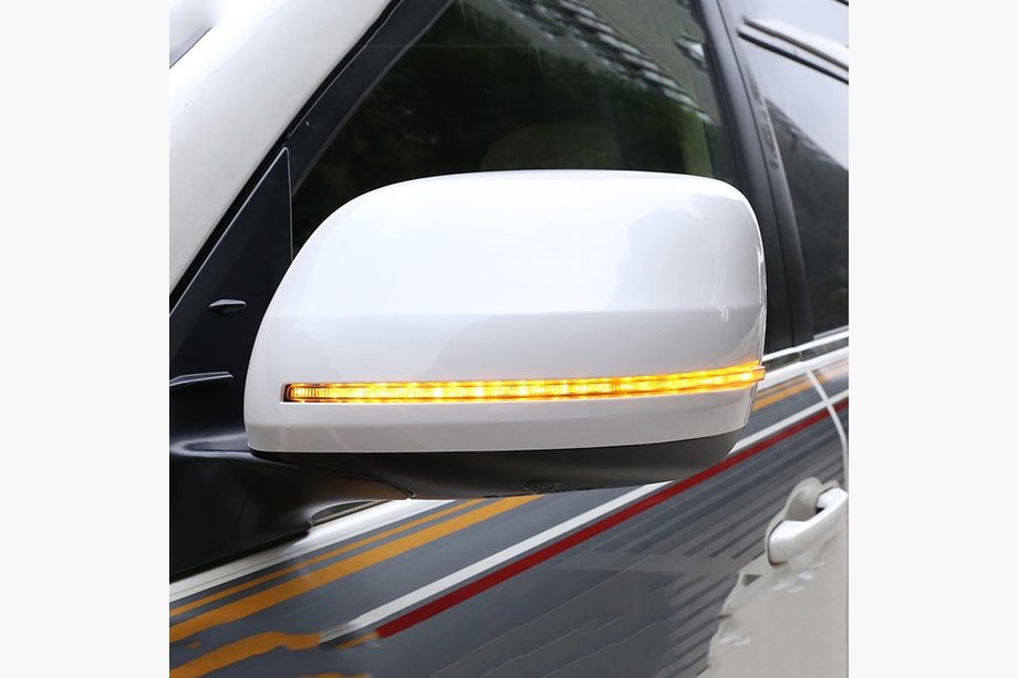 Toyota LC200 Крышки зеркал (с LED повторителем, стиль 2020) Image
