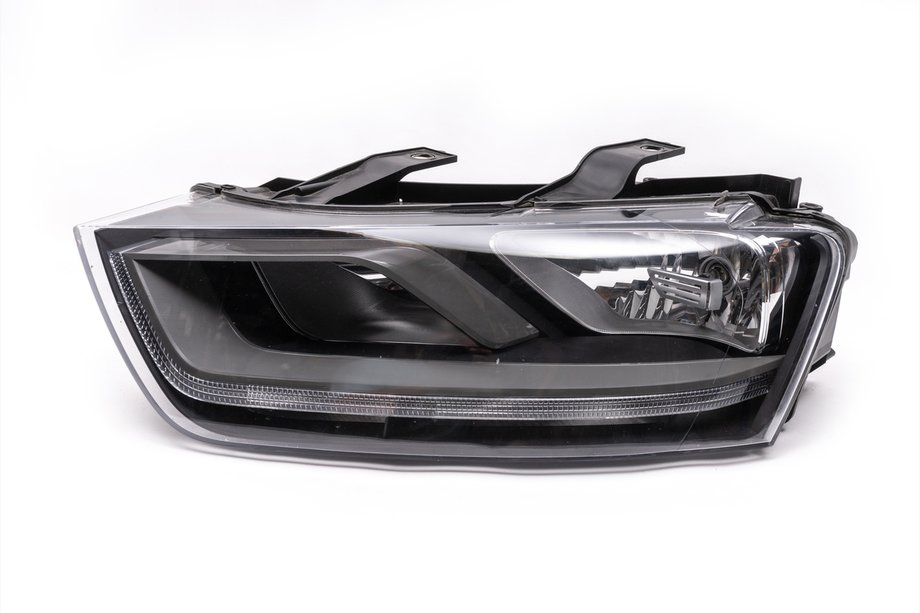 Audi Q3 2011-2019 гг. Передняя Фара LED (2011-2015, Левая, Оригинал, Б/У) Image
