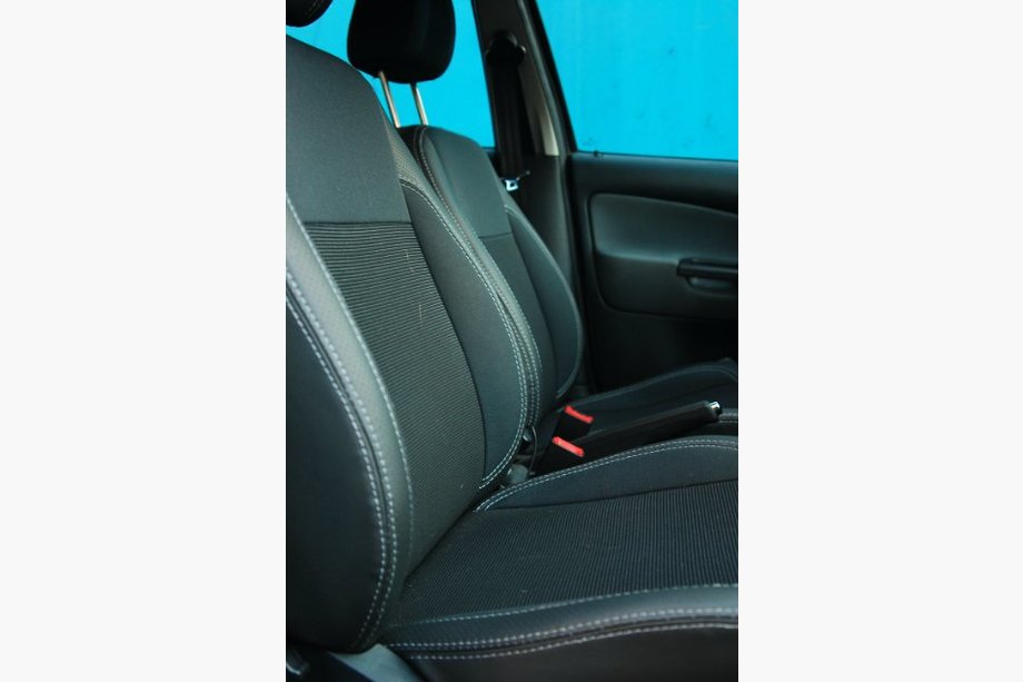 Авточехлы (Эко-кожа↗Ткань, Premium) Image