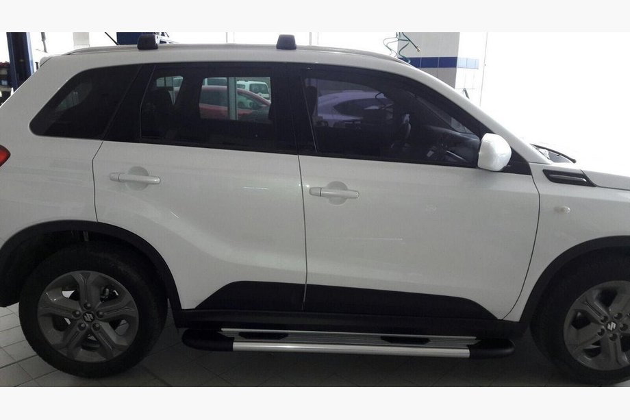 Suzuki Vitara 2015- гг. Боковые Подножки Bosphorus OLD Серые (2 шт., Алюминий) Image