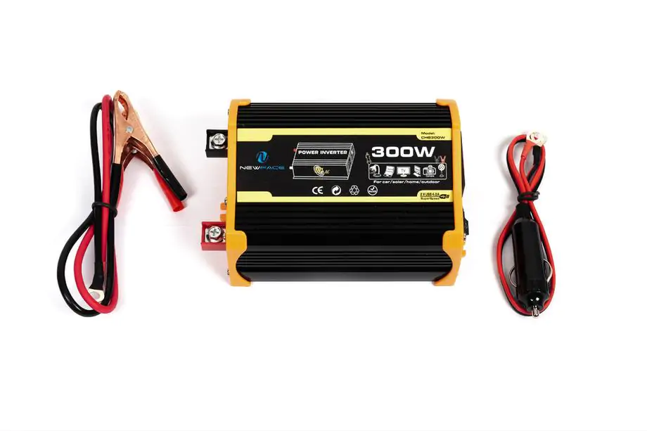 Автомобильный инвертор (220V/USB/300W) CHB300W Image