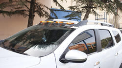 Renault Duster 2018-2024 гг. Козырек лобового стекла V2 (LED) фото 4