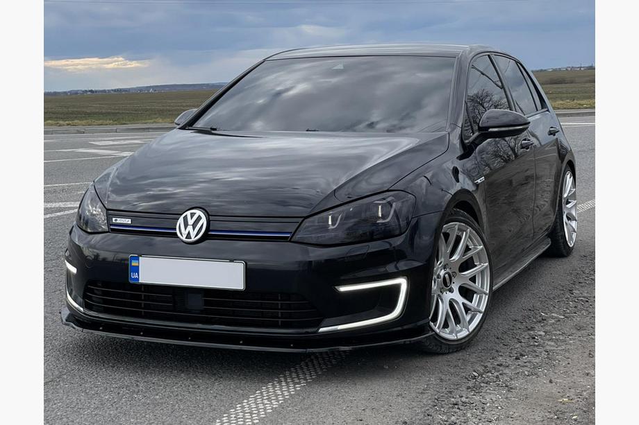 Volkswagen Golf 7/E-Golf 2012-2020 гг. Пороги (ABS-пластик) Image