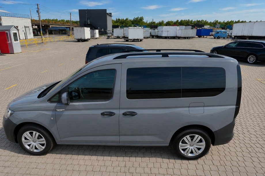 Volkswagen Caddy 2020- гг. Рейлинги Skyport BLACK Макси база Фото 8