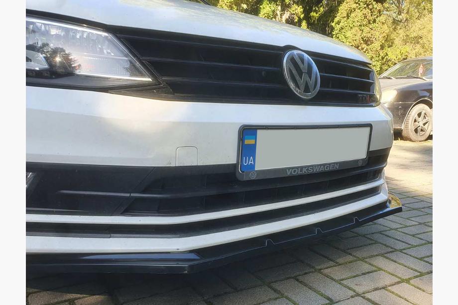 Volkswagen Jetta 2011-2018 гг. Накладка на передний бампер Lip (2010-2018, черный глянец) Фото 7