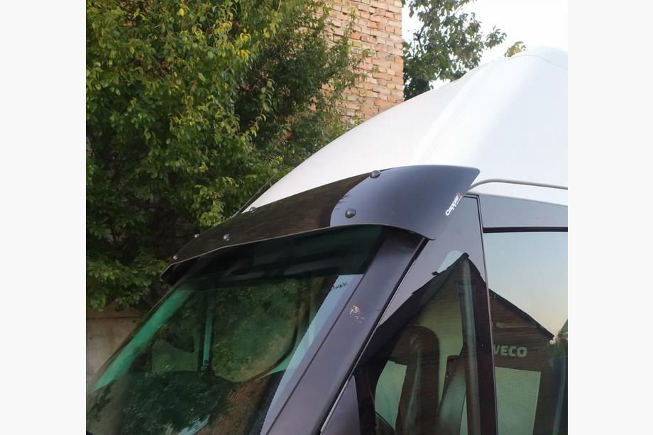 Iveco Daily 2014- гг. Козырек на лобовое стекло V2 (черный глянец, 5мм) Фото 5