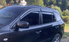 Hyundai Santa Fe 2 2006-2012 гг. Ветровики с хромированным молдингом (4 шт, Niken) фото 1