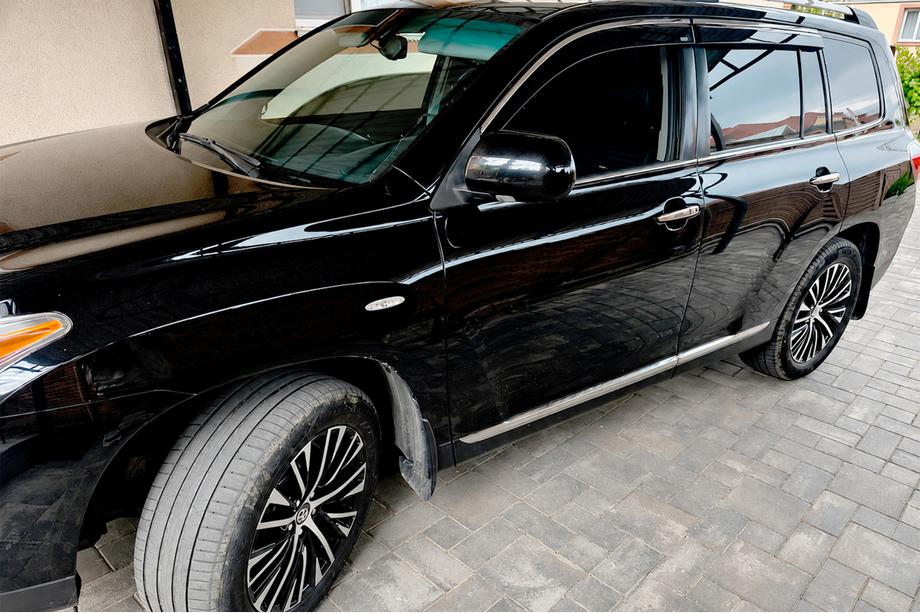 Toyota Highlander 2008-2013 гг. Ветровики с хромированным молдингом (4 шт, Niken) Image