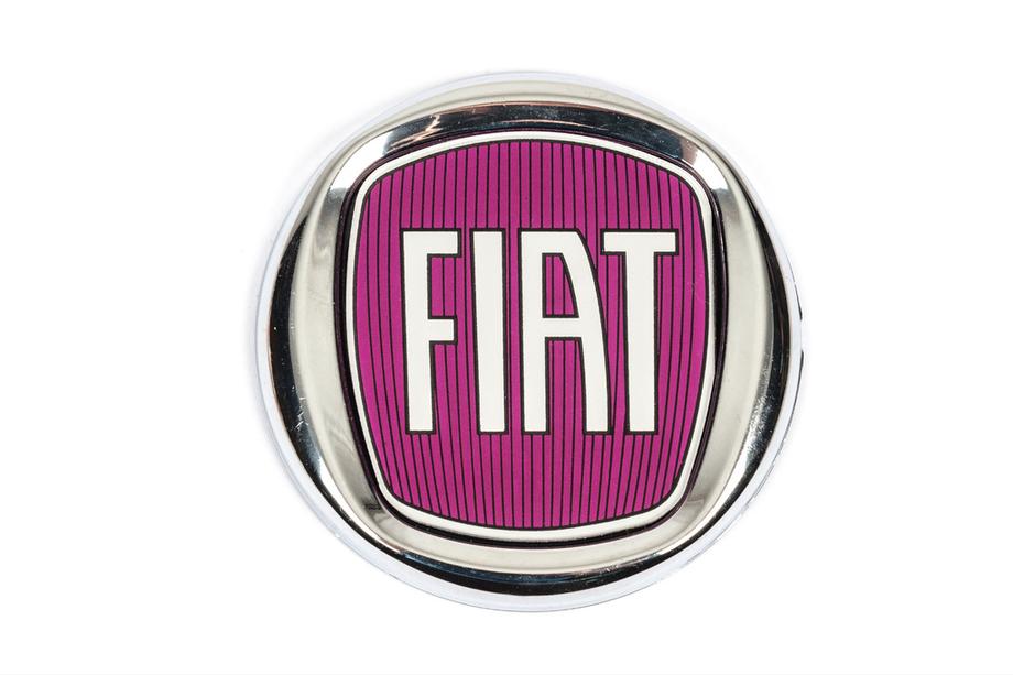 Fiat Эмблема (красная V2, самоклеящаяся) Image