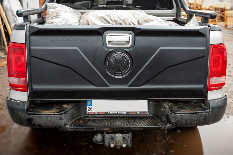 Volkswagen Amarok 2010-2022 гг. Накладка на крышку багажника (ABS) Фото 4