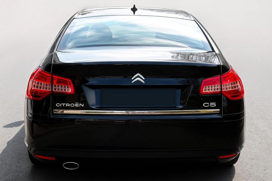 Citroen C-5 2008-2017 гг. Накладка на багажник Carmos нержавейка Image