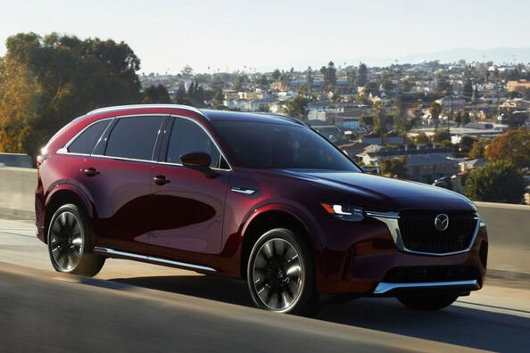 Обзор полноразмерного внедорожника Mazda CX-90 фото 2
