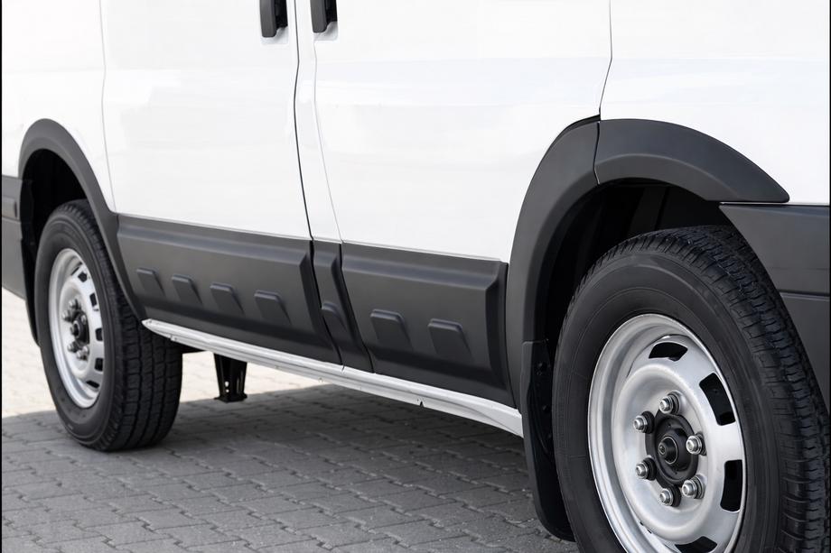 Ford Transit 2000–2014 гг. Расширители арок EuroCap 2006-2013 (6 шт, ABS, короткая база) Фото 1