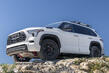 Третье поколение внедорожника Toyota Sequoia фото 2