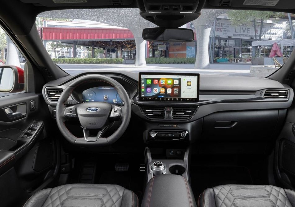 Обзор обновленного кроссовера Ford Escape