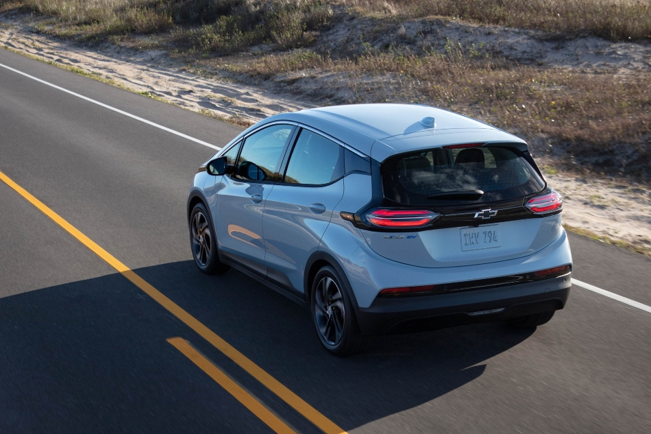 Обзор обновленного электрического хэтчбека Chevrolet Bolt EV