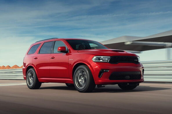 Обзор высокопроизводительного кроссовера Dodge Durango