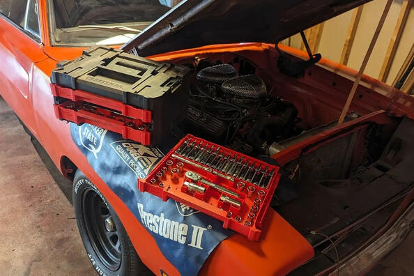 Какой инструмент должен быть в автомобиле?