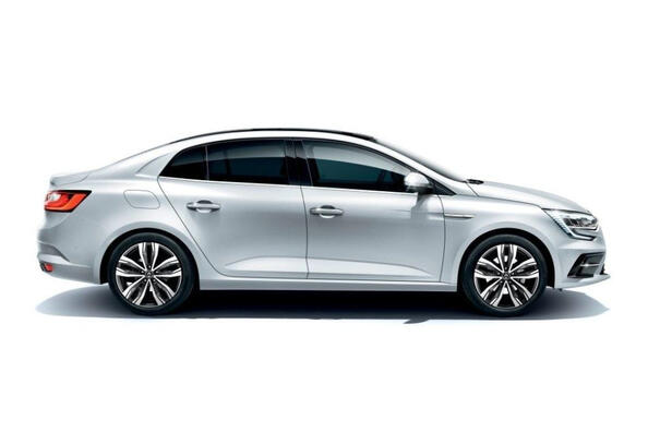 Обзор обновленного Renault Megane Sedan четвертого воплощения фото 5