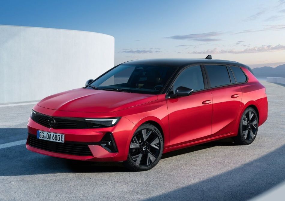 Обзор электрического универсала Opel Astra Sports Tourer Electric