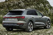 Электрический полноприводный кроссовер Audi Q8 e-tron фото 3
