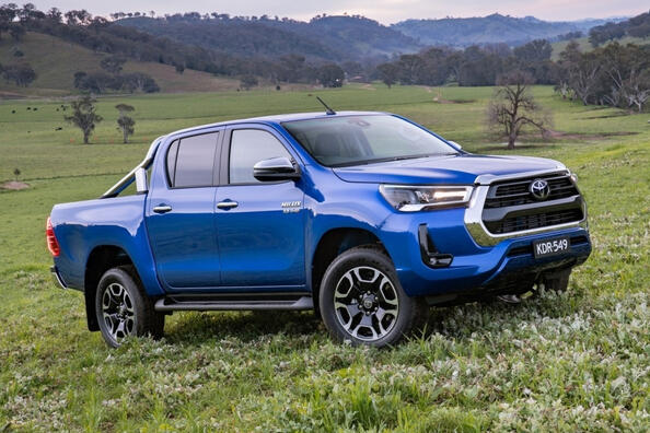 Toyota Hilux: легендарный пикап в обновленном виде