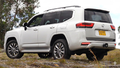 Toyota Land Cruiser 300 2021- гг. Задние фонари LED фото 2