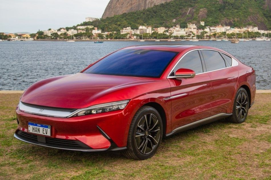 Обзор флагманского электрического седана BYD Han EV