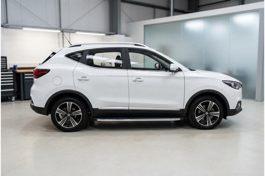 MG ZS 2017-2024 гг. Боковые Подножки BlackLine (2 шт., Алюминий) Фото 1
