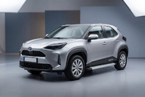 Toyota Yaris/Yaris Cross (XP210) 2020- гг. Боковые Подножки Maya V2 (2 шт., Алюминий) фото 1