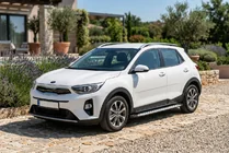 Kia Stonic 2017- гг. Боковые Подножки Shining V1 (2 шт., Алюминий) фото 1