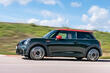 Обзор «заряженного» хэтчбека MINI John Cooper Works 3D третьего поколения фото 3