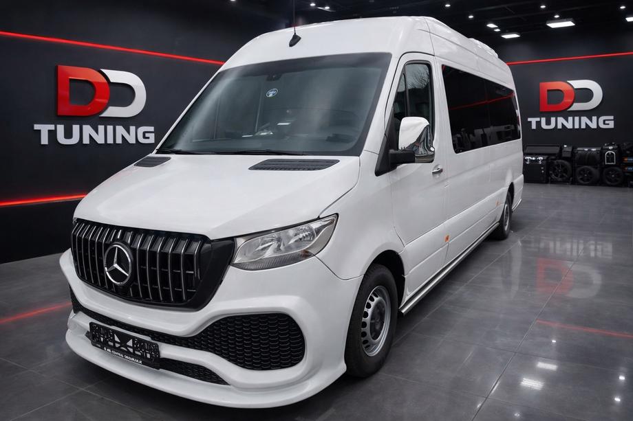 Mercedes Sprinter W907/W910 2018- гг. Передний бампер с решёткой (полипропилен, под покраску) Image